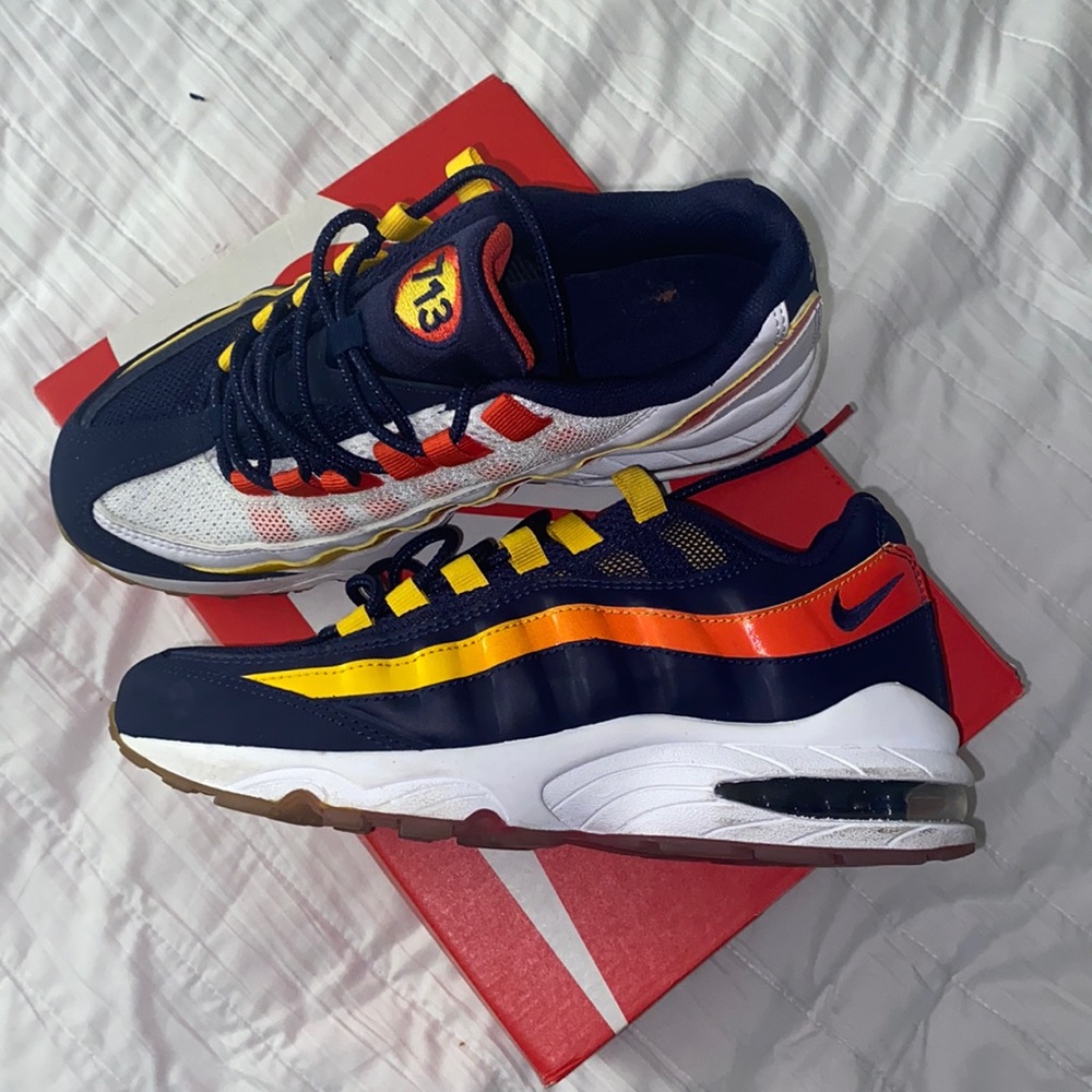 Nike Air Max (GS) SOLD!!
